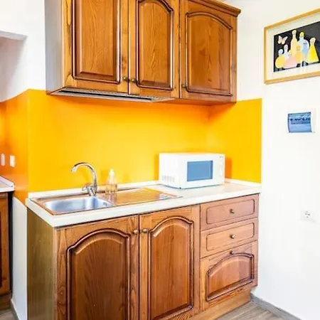 Cibe Apartment *